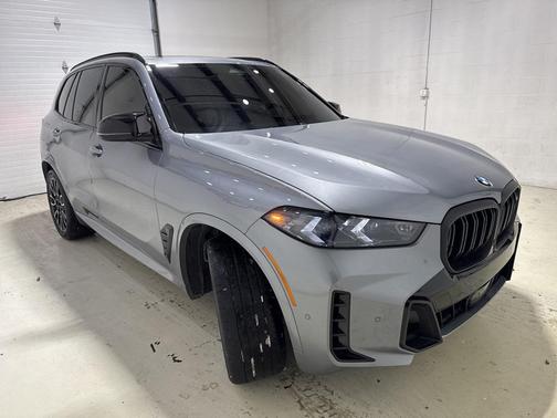 2024 BMW X5 M60i