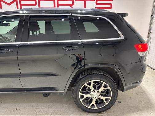 2018 Jeep Grand Cherokee Sterling Edition