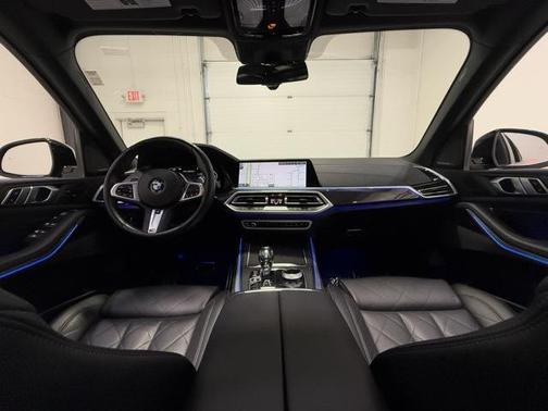 2023 BMW X5 M50i