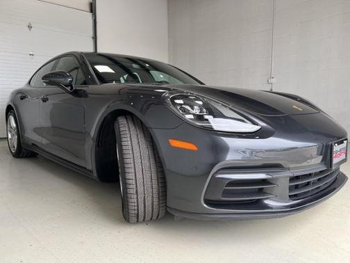 2019 Porsche Panamera Base