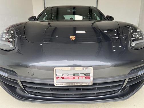 2019 Porsche Panamera Base