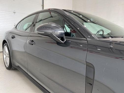 2019 Porsche Panamera Base
