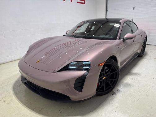 2023 Porsche Taycan GTS