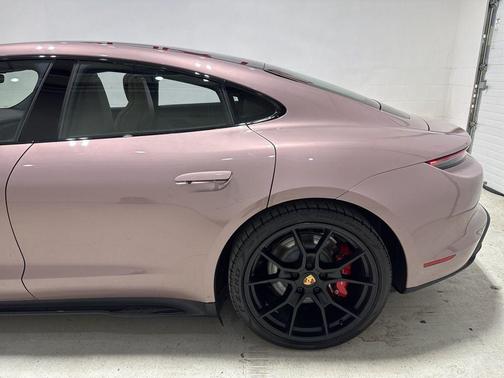 2023 Porsche Taycan GTS