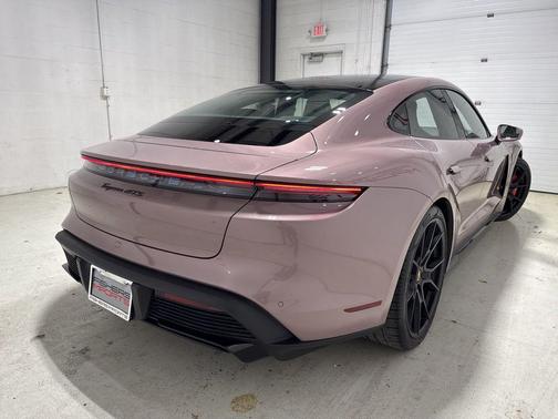 2023 Porsche Taycan GTS