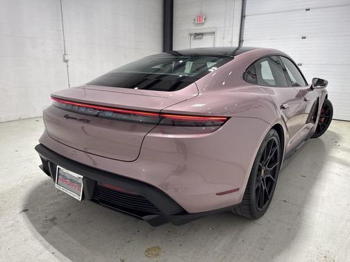 2023 Porsche Taycan GTS