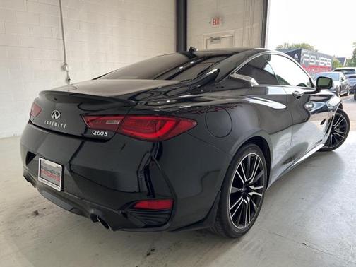 2018 INFINITI Q60 3.0T LUXE
