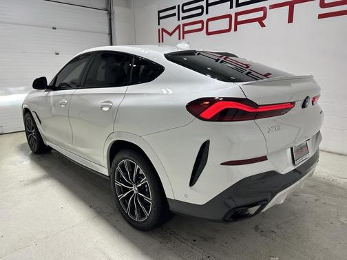 2023 BMW X6 xDrive40i