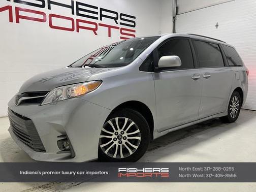 2018 Toyota Sienna XLE