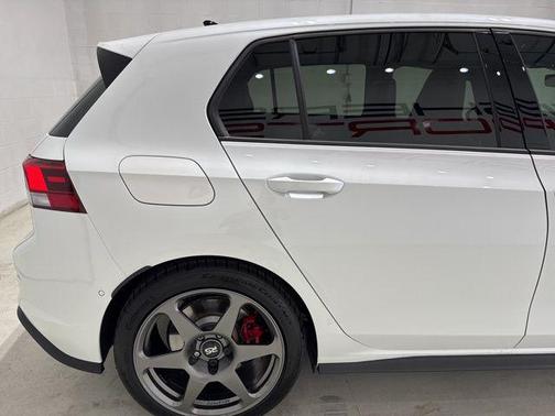 2024 Volkswagen Golf GTI 2.0T S DSG