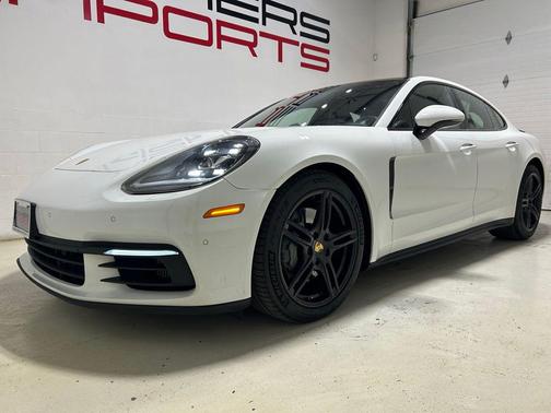 White 2018 Porsche Panamera 4S