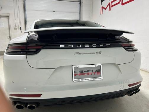 White 2018 Porsche Panamera 4S