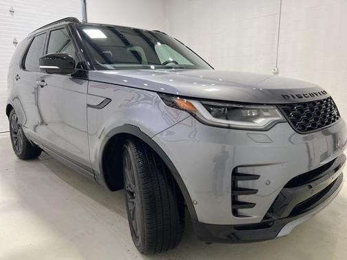 2024 Land Rover Discovery P300 Dynamic SE