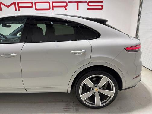 2023 Porsche Cayenne Cayenne