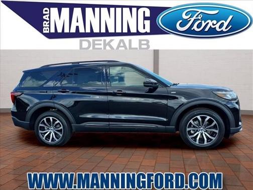 Black Metallic 2026 Ford Explorer ST-Line