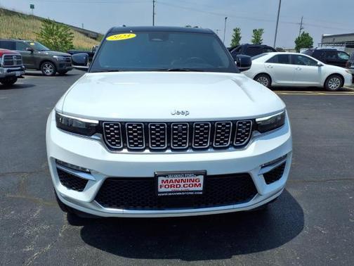 2023 Jeep Grand Cherokee SUMMIT