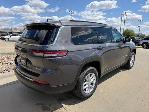 Baltic Gray 2026 Jeep Grand Cherokee L Laredo