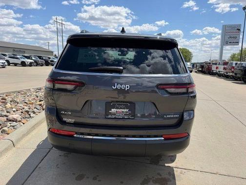 Baltic Gray 2026 Jeep Grand Cherokee L Laredo