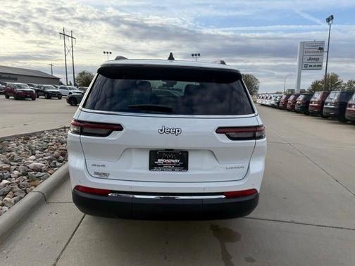 2025 Jeep Grand Cherokee L Laredo