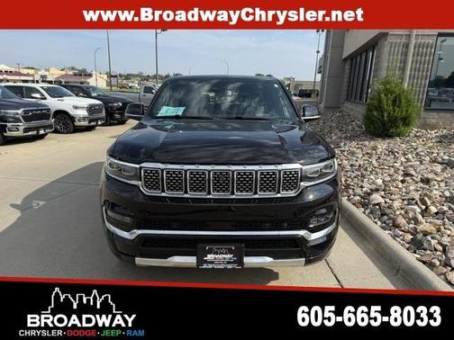 2022 Jeep Grand Wagoneer Series III