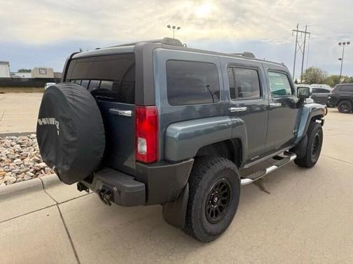 2006 Hummer H3 Base