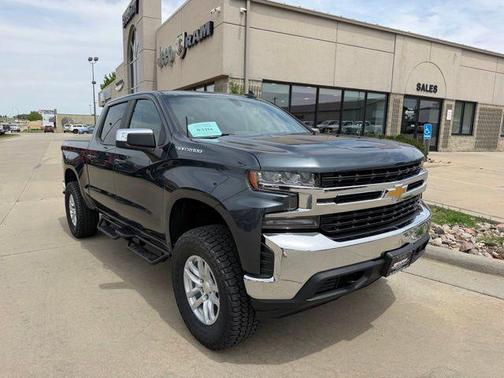 Shadow Gray Metallic 2019 Chevrolet Silverado 1500 LT