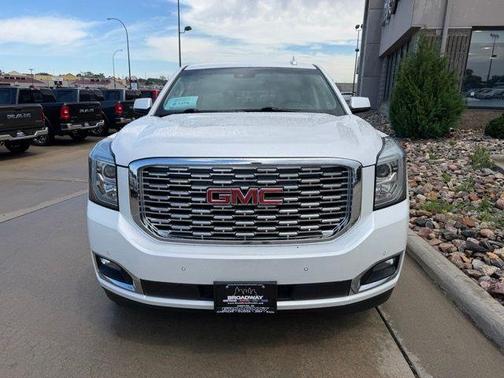 White Frost Tri-Coat 2019 GMC Yukon Denali