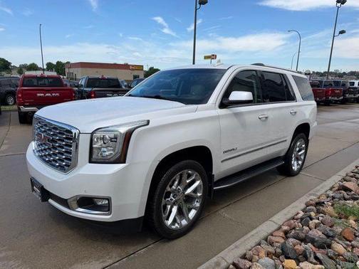 White Frost Tri-Coat 2019 GMC Yukon Denali