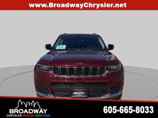 Velvet Red Pearlcoat 2023 Jeep Grand Cherokee L Laredo