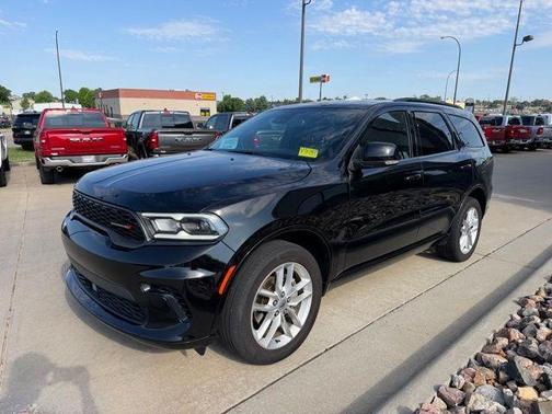 DB Black Crystal Clearcoat 2024 Dodge Durango GT