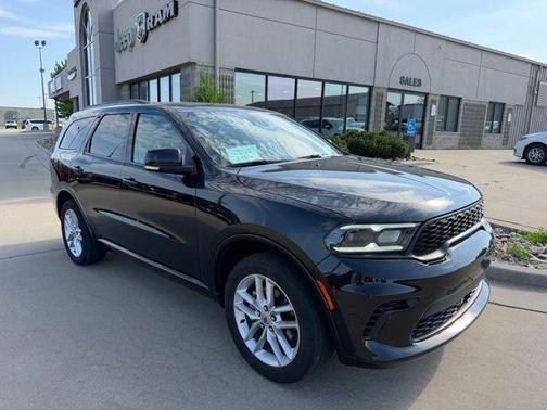 DB Black Crystal Clearcoat 2024 Dodge Durango GT