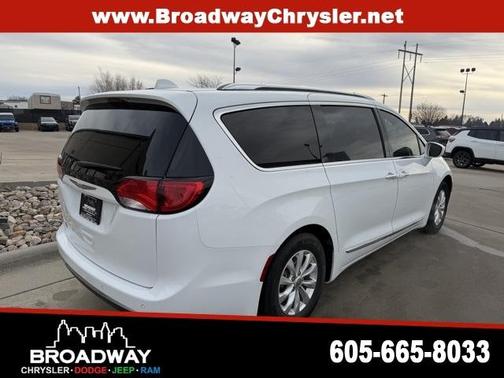 2018 Chrysler Pacifica Touring-L Plus