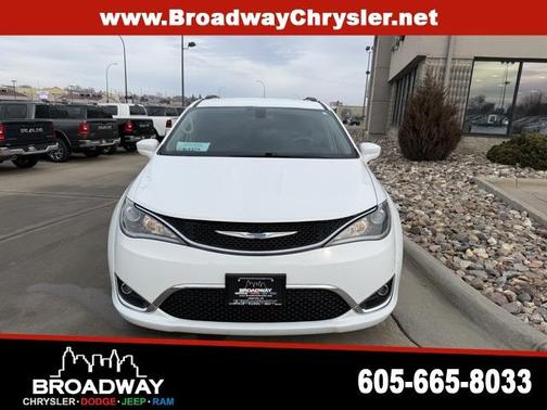 2018 Chrysler Pacifica Touring-L Plus