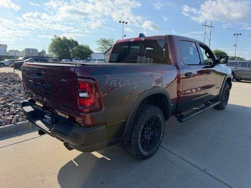 Delmonico Red Pearlcoat 2025 RAM 1500 Rebel