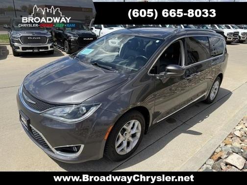 2019 Chrysler Pacifica Touring-L