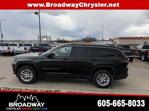2023 Jeep Grand Cherokee L Laredo