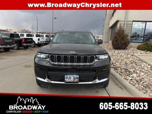 2023 Jeep Grand Cherokee L Laredo