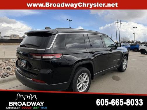 2023 Jeep Grand Cherokee L Laredo