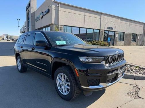 Diamond Black 2026 Jeep Grand Cherokee L Laredo