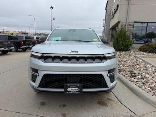 Silver Zynith 2026 Jeep Grand Wagoneer L Limited