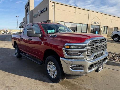 Molten Red Pearlcoat 2026 RAM 2500 Tradesman