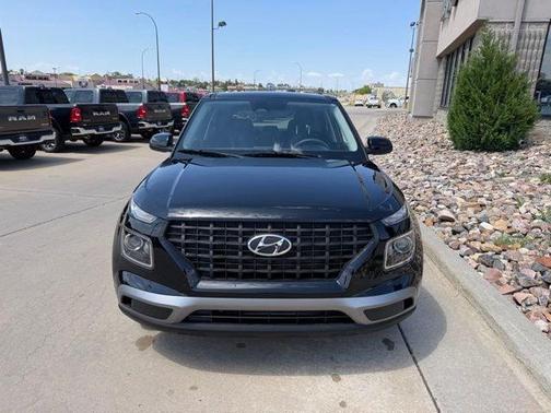Onyx Black 2025 Hyundai VENUE SE