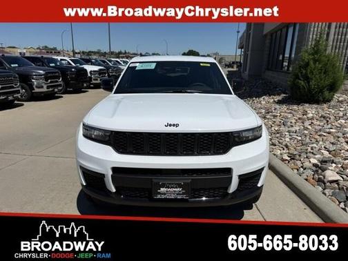2025 Jeep Grand Cherokee L Laredo