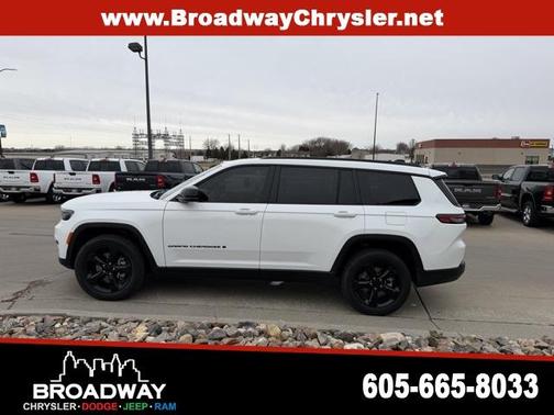 2021 Jeep Grand Cherokee L Laredo