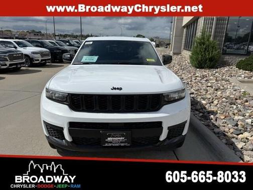 2025 Jeep Grand Cherokee L Laredo