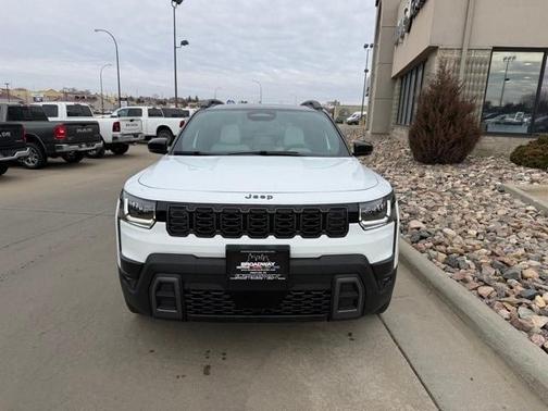 2026 Jeep Cherokee Overland