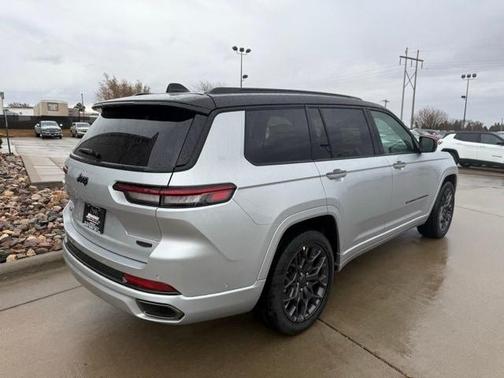 2025 Jeep Grand Cherokee L Summit