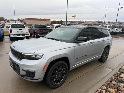 2025 Jeep Grand Cherokee L Summit