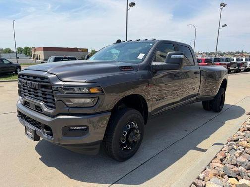 Granite Crystal 2026 RAM 3500 Big Horn