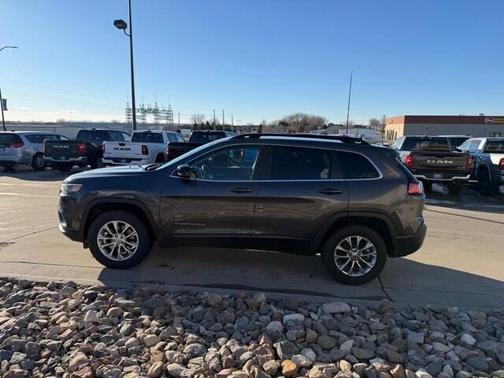 2022 Jeep Cherokee Latitude Lux